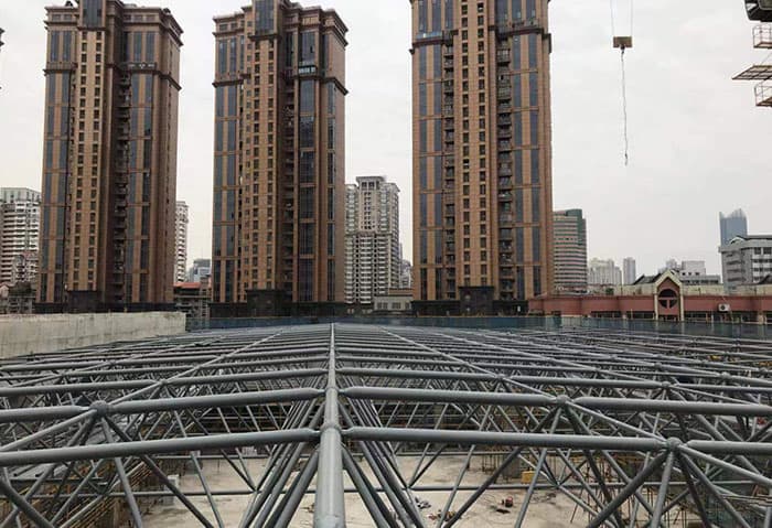 都江堰螺栓球网架结构